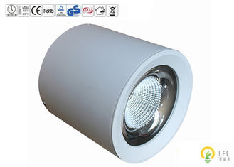 150Lm/W LED কার্যকারিতা এবং 50000 ঘন্টা রেট করা জীবনকাল সহ সারফেস মাউন্টেড বাণিজ্যিক LED আউটডোর আলো স্থাপন